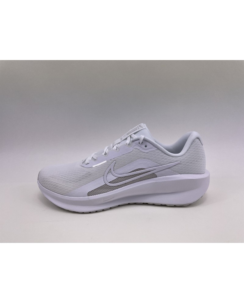 Nike Heren Sneakers | Trendy, Comfortabel en Betaalbaar | www.lahayasport.nl Nike Heren Sneakers | Trendy, Comfortabel en Betaalbaar | www.lahayasport.nl